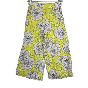 C & C Women's Capri Pants Size M Wide Leg 100% Linen Floral Yellow Pink White